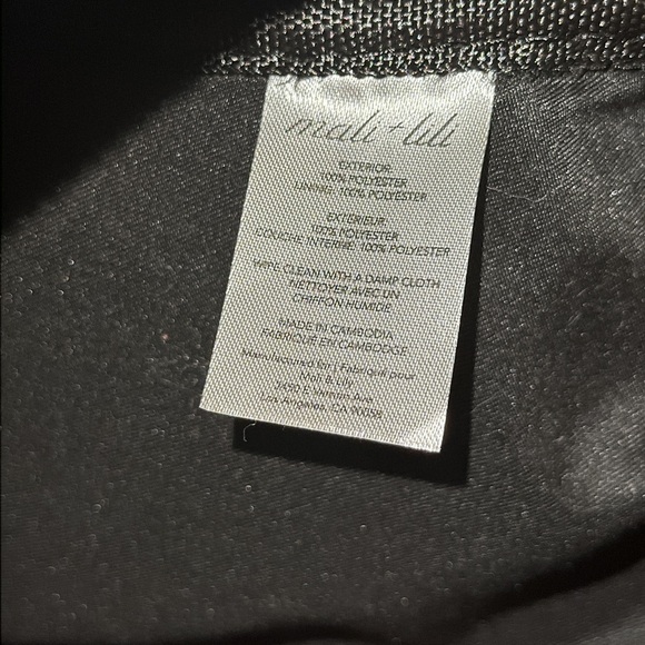 MALI & LILI Abstract print Weekender Bag NWT - Picture 10 of 11